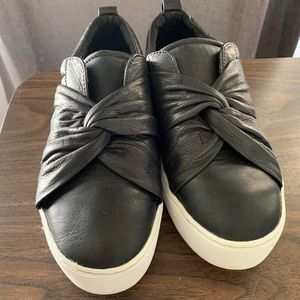 Black leather sneaker
